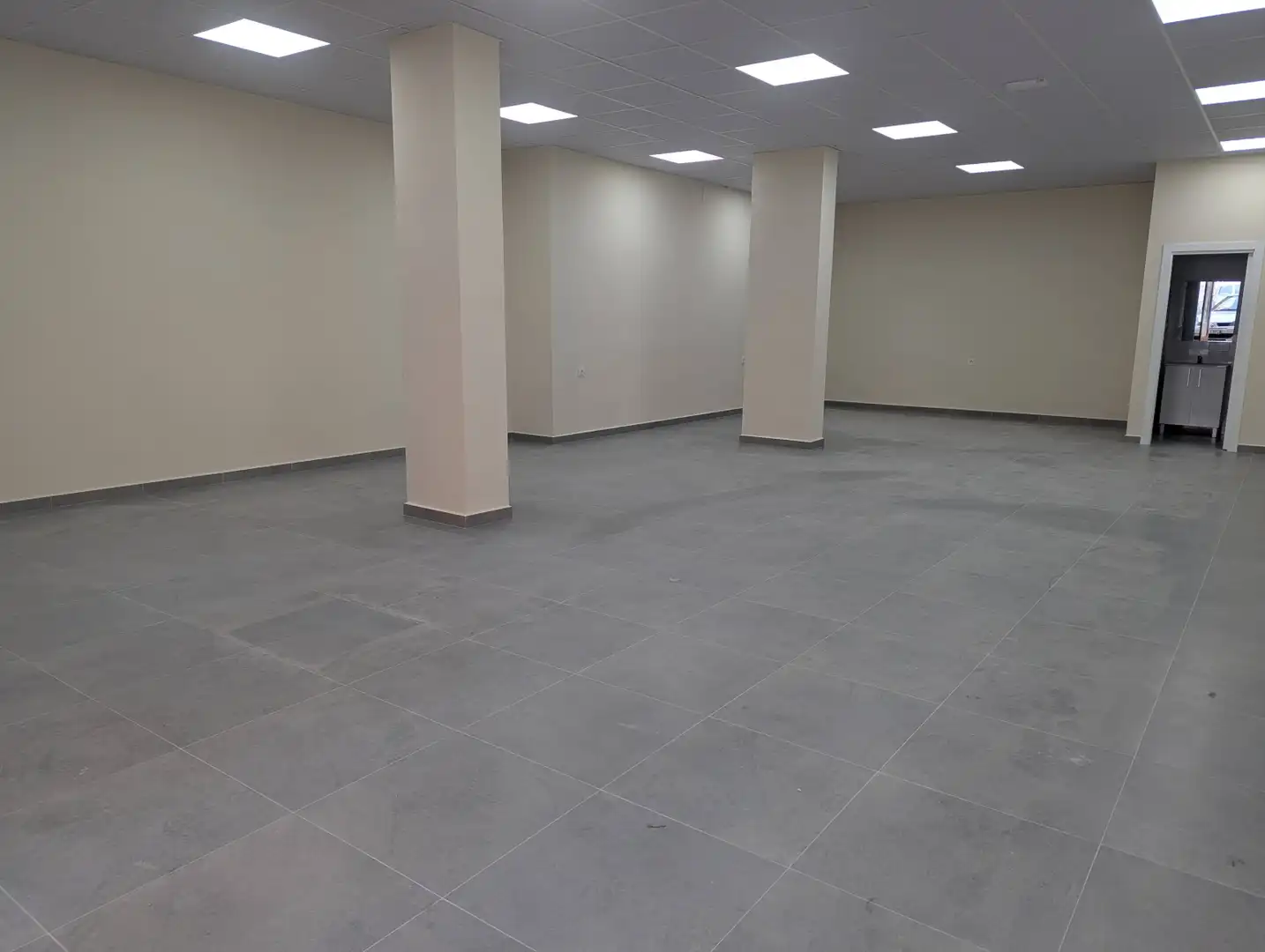 Commercial properties for rent in Alaquàs - AV MIGUEL HERNANDEZ