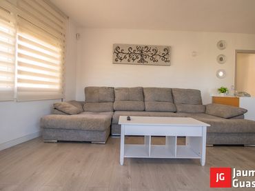 Appartamento con balcone in vendita a Carrer de Gibert 8