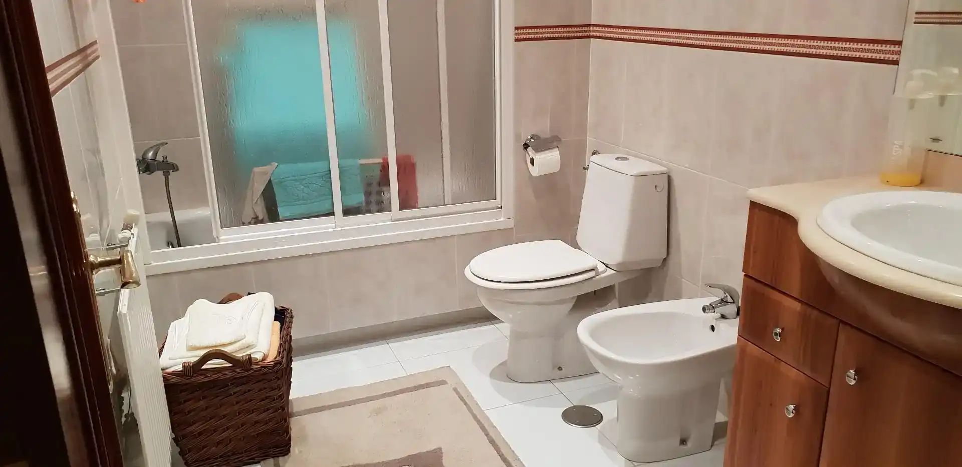 Bathroom of Duplexes for sale in Pontedeume  with Parquet flooring, Storage room and Furnished