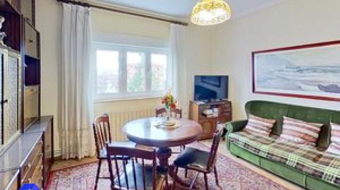 Foto 3 de Piso en venta en Oviedo - Calle Costa Verde, HUCA - La Cadellada, Oviedo