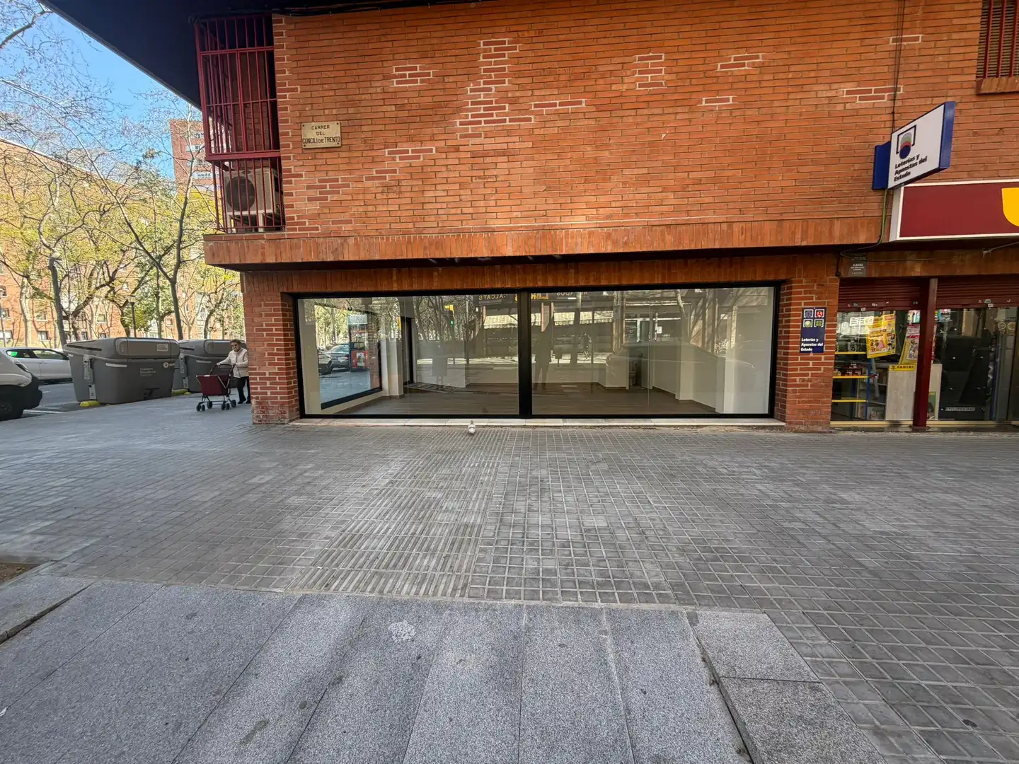 Vista exterior de Local de alquiler en Barcelona