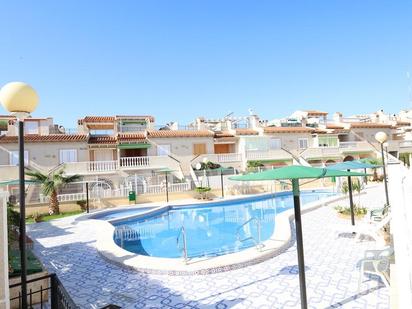 Piscina de Casa o xalet en venda en Guardamar del Segura amb Aire condicionat, Jardí privat i Terrassa