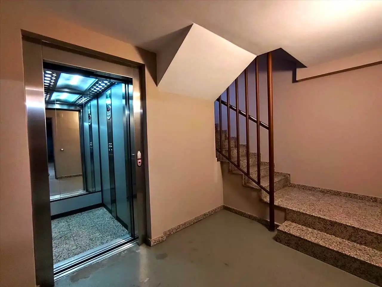 Dúplex en venta en FUNDADOR, Santurde de Rioja
