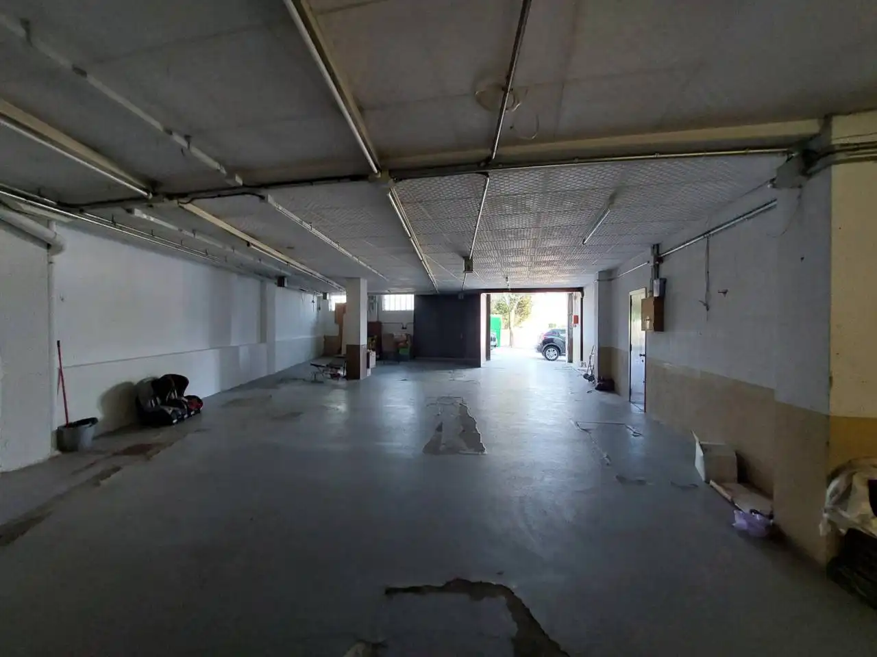 Business premises for sale in Calle Frai Juniper serra 17, imagen 2