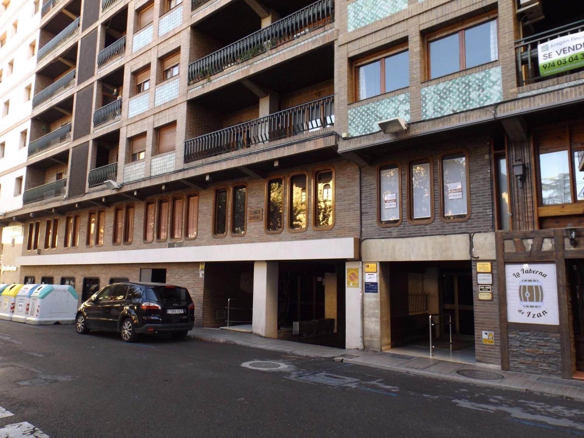 Exterior view of Garage to rent in  Huesca Capital