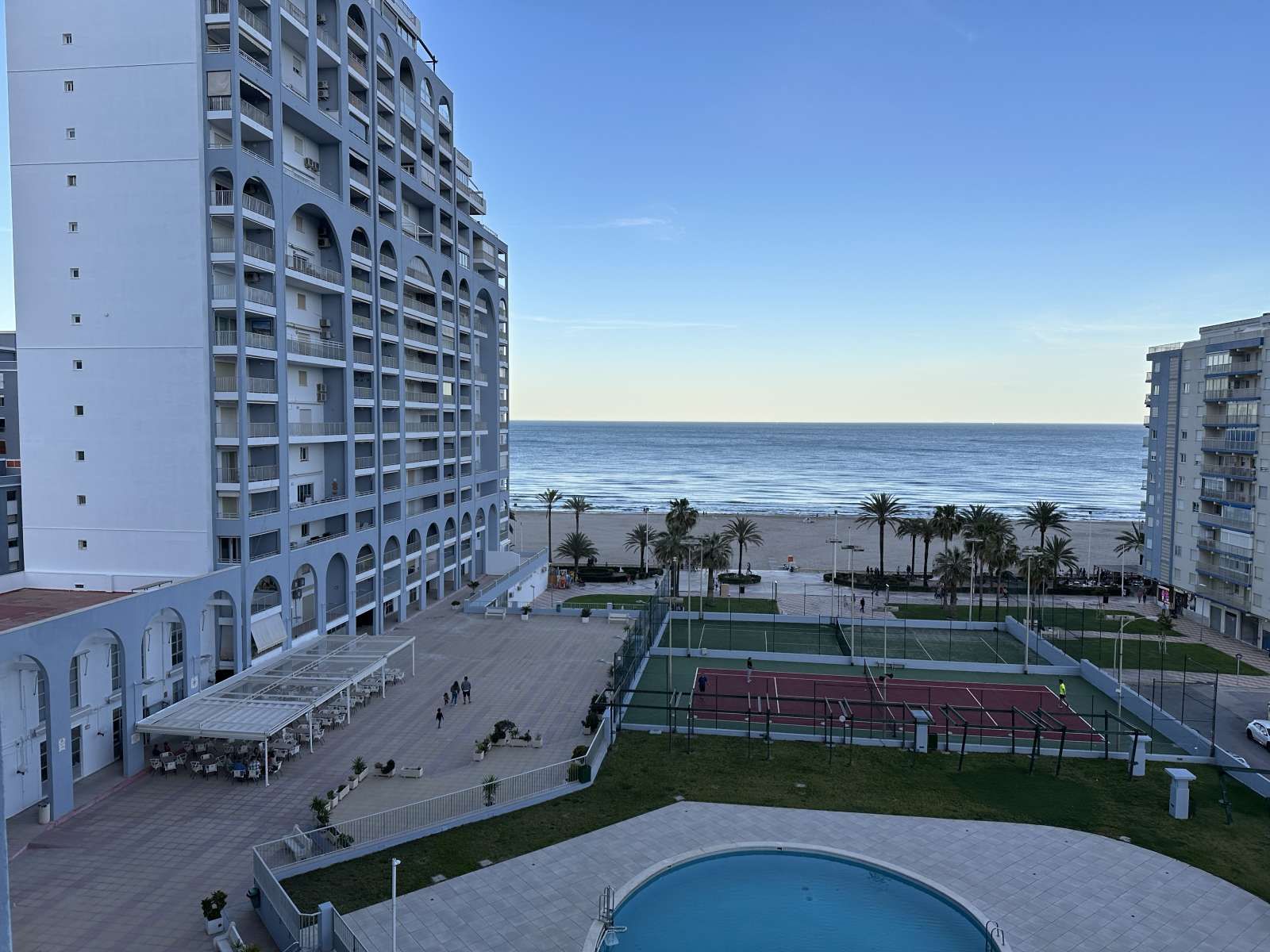 Bedroom of Apartment to share in Cullera  with Air Conditioner, Terrace and Furnished