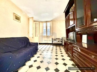 Piso con balcón en venta en De La Princesa