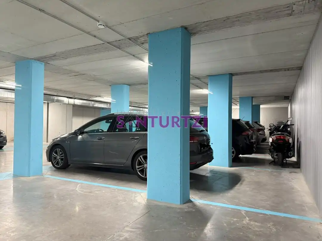 Parkplatz von Wohnung zum Verkauf in Santurtzi  mit Heizung, Terrasse und Möbliert