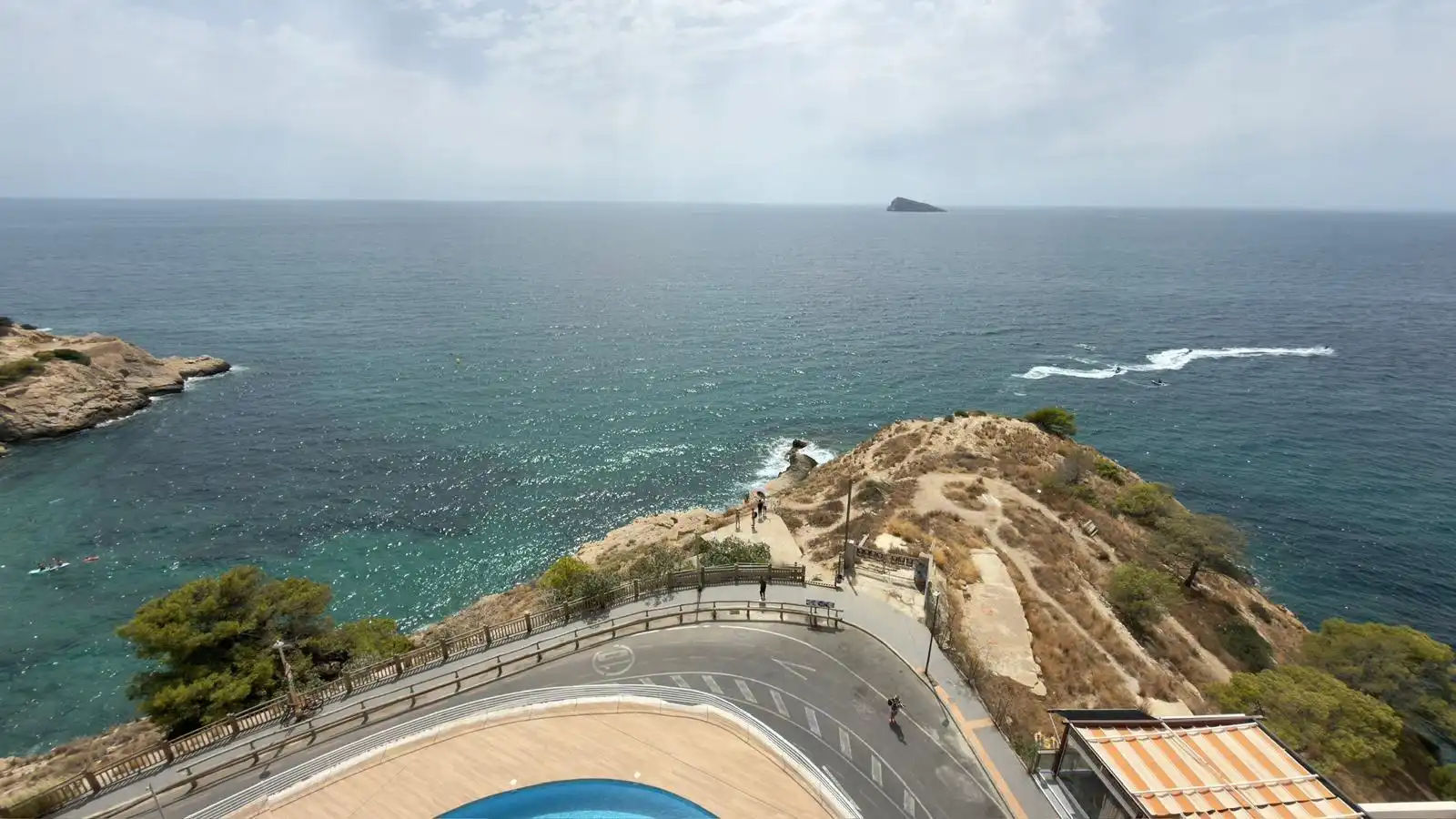 Schwimmbecken von Wohnung zum Verkauf in Benidorm mit Klimaanlage, Heizung und Terrasse