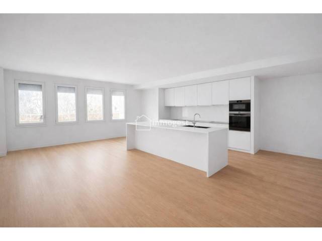 Piso en Venta en Calle Santa Eugenia en La Devesa