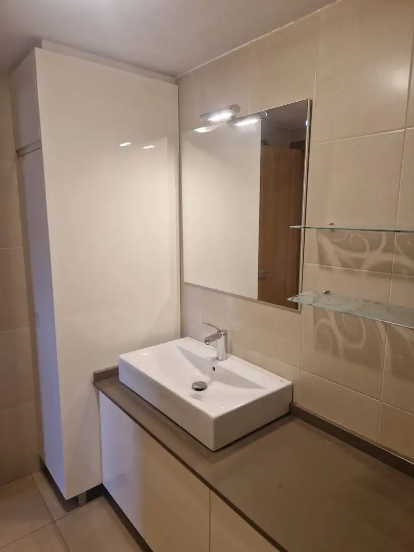 Baño de Piso en venta en Torrecaballeros con Calefacción y Amueblado