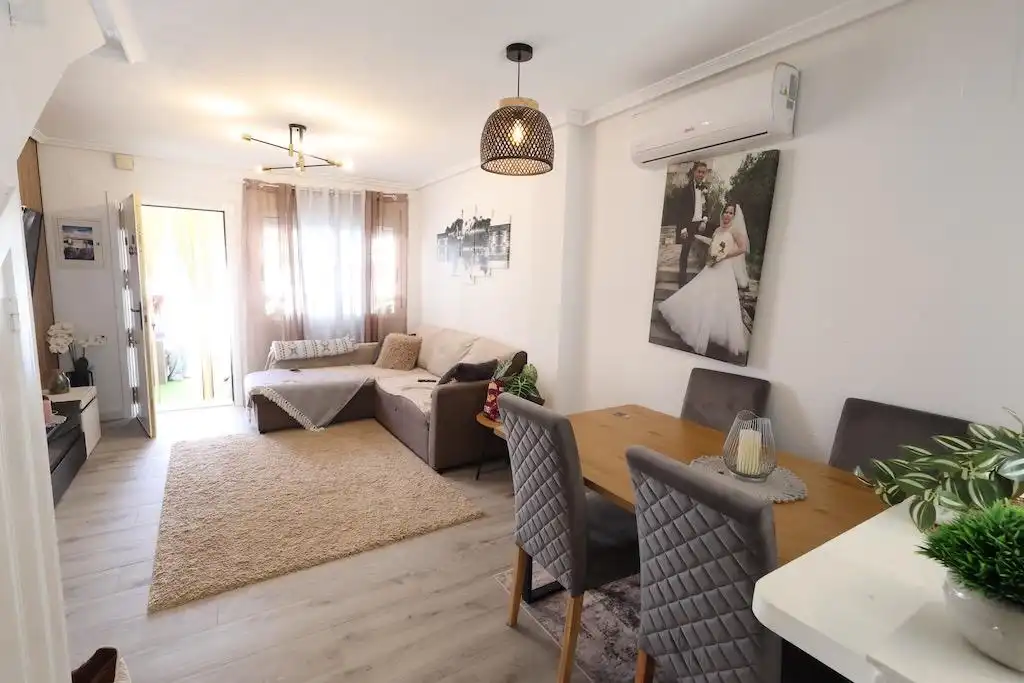 Sala de estar de Casa o chalet en venta en Pilar de la Horadada con Jardín privado, Terraza y Amueblado