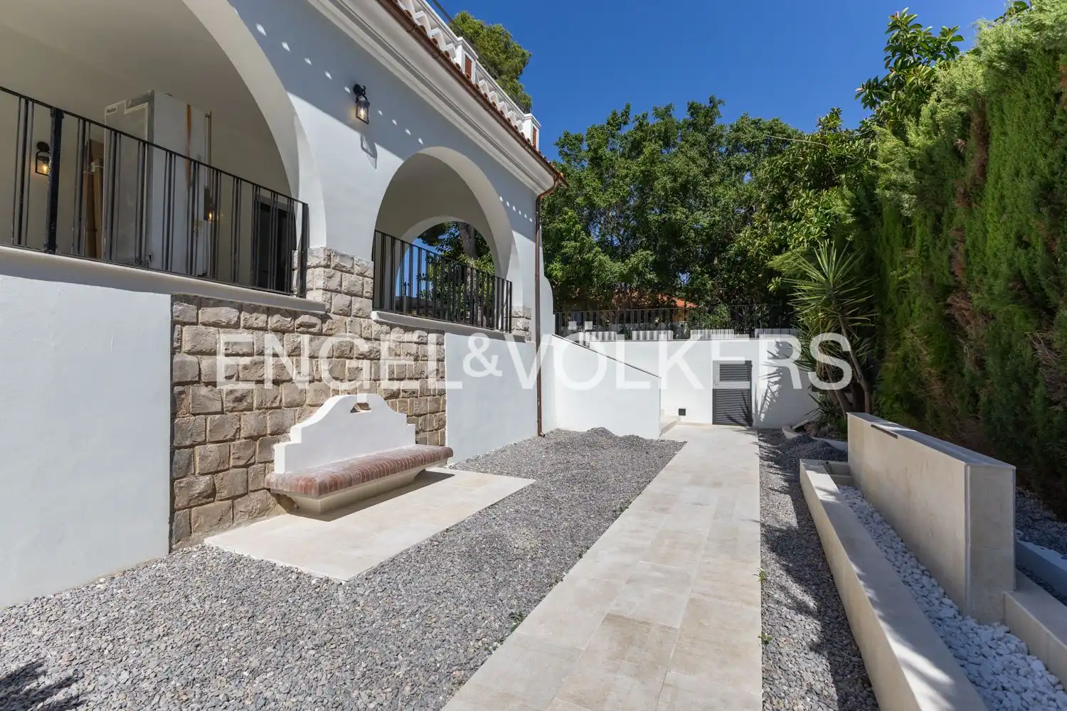 Casa o xalet de lloguer a Avinguda Acàcies, Campolivar