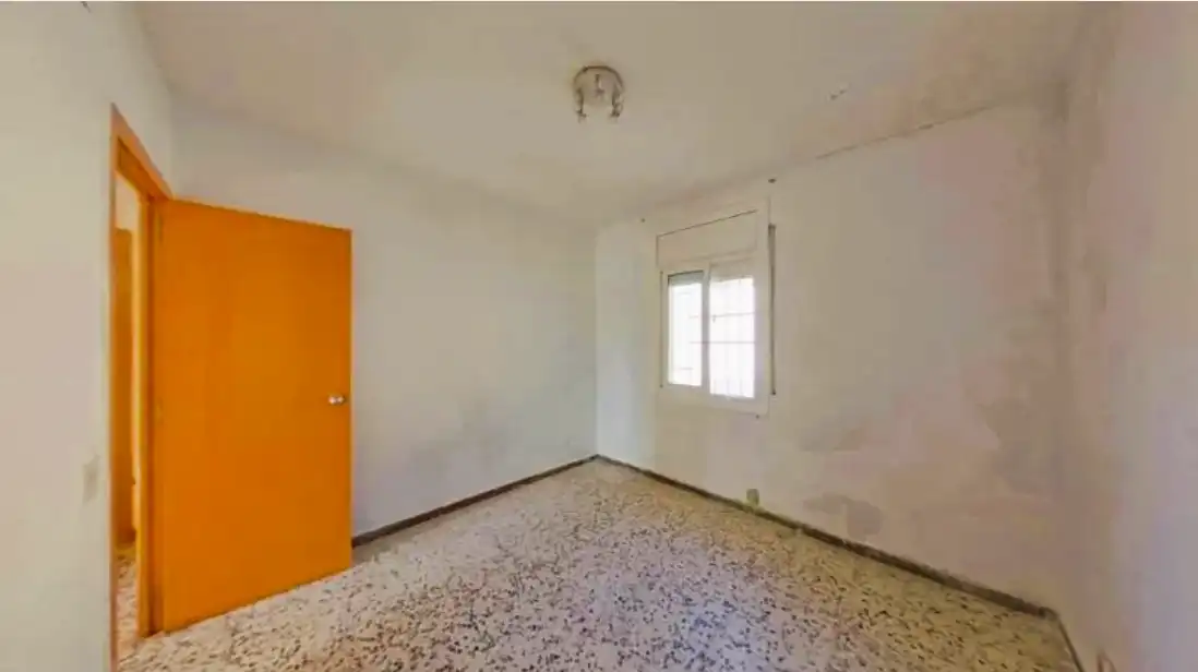Dormitori de Casa o xalet en venda en Olesa de Montserrat amb Piscina