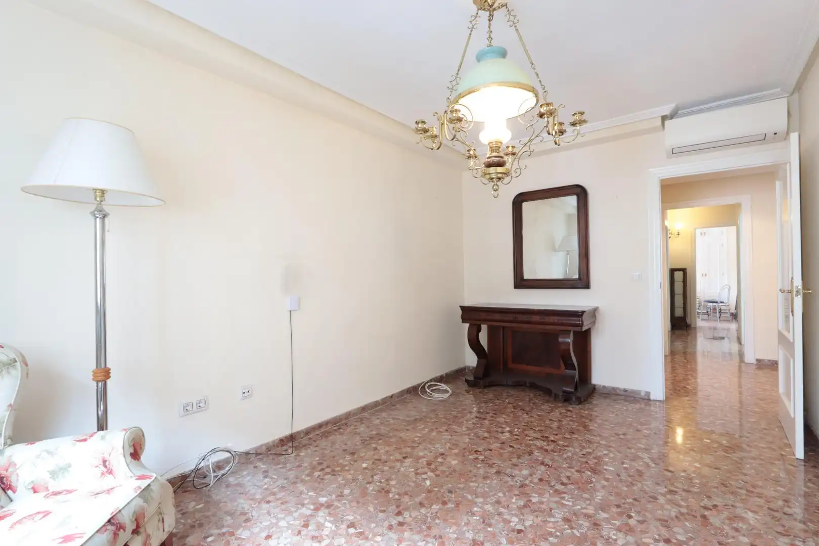 Wohnung zum Verkauf in Cartagena mit Klimaanlage, Heizung und Terrasse
