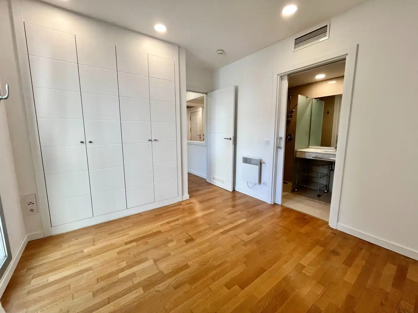 Bedroom of Flat for sale in  Palma de Mallorca  with Air Conditioner, Heating and Private garden