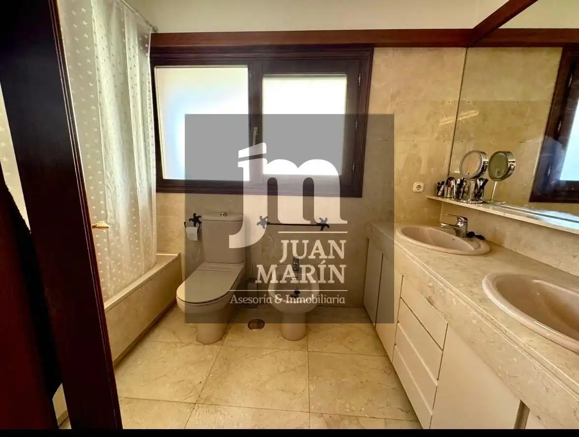 Casa bifamiliare con piscina in affitto a Alto de los Molinos, imagen 9