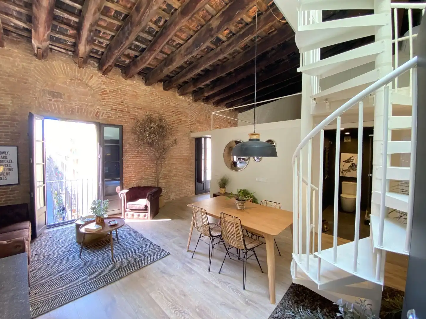 Comedor de Ático en venta en Barcelona con Aire acondicionado, Terraza y Piscina
