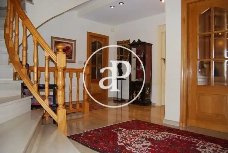 Casa o chalet en venta en Sagunto / Sagunt con Aire acondicionado, Calefacción y Jardín privado