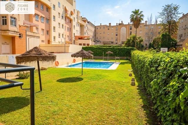 Piso en Venta en Avenida PLUTARCO en El Cónsul - Ciudad Universitaria - El Romeral