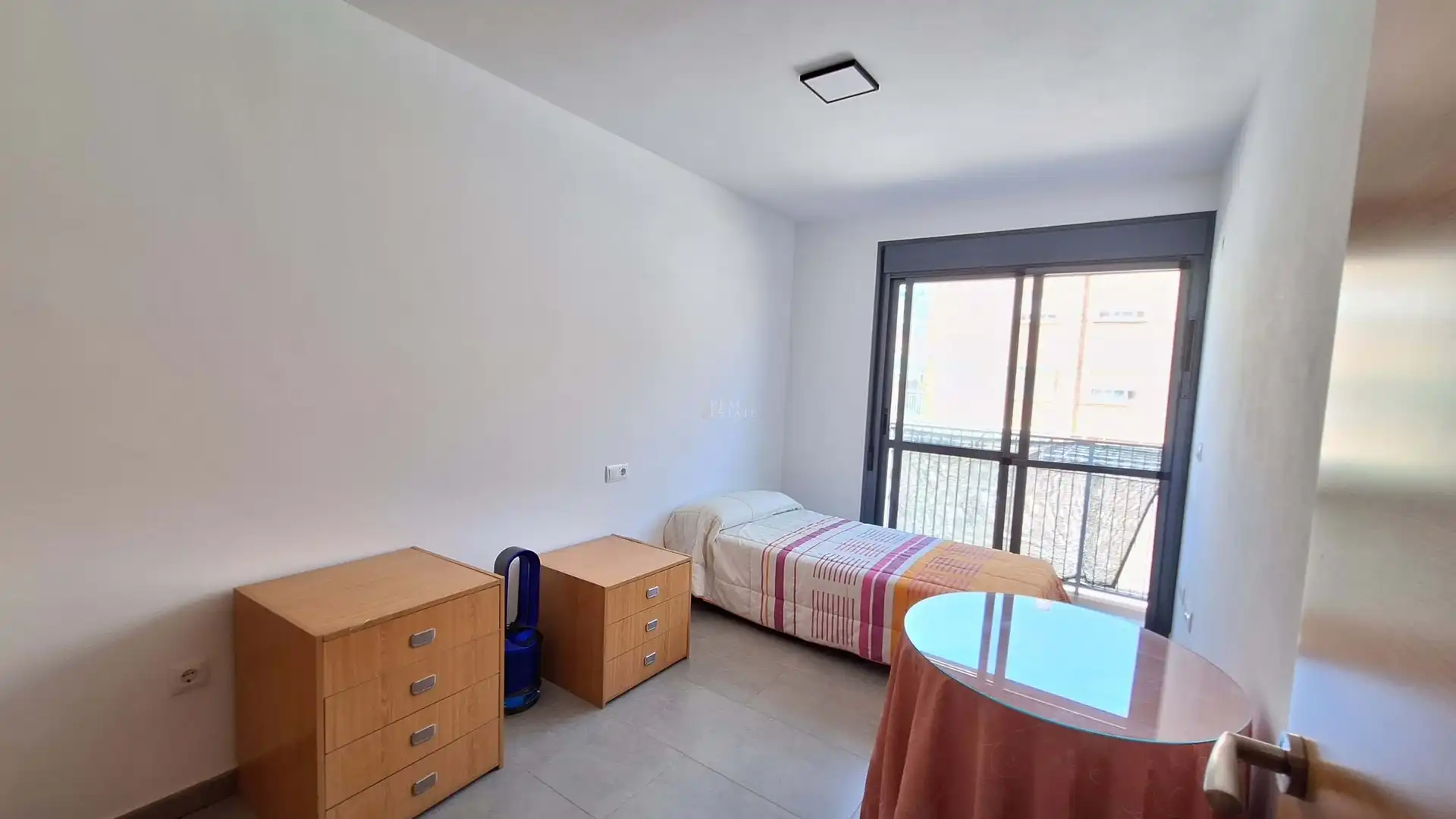 Habitación de Piso en venta en Murcia con Aire acondicionado, Trastero y Balcón