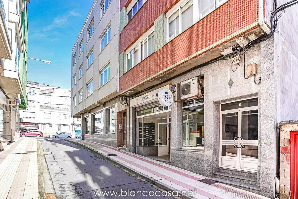 Business premises for sale in Arteixo pueblo
