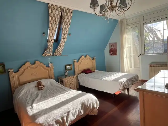 Habitación de Casa adosada en venta en Piélagos con Calefacción, Jardín privado y Terraza