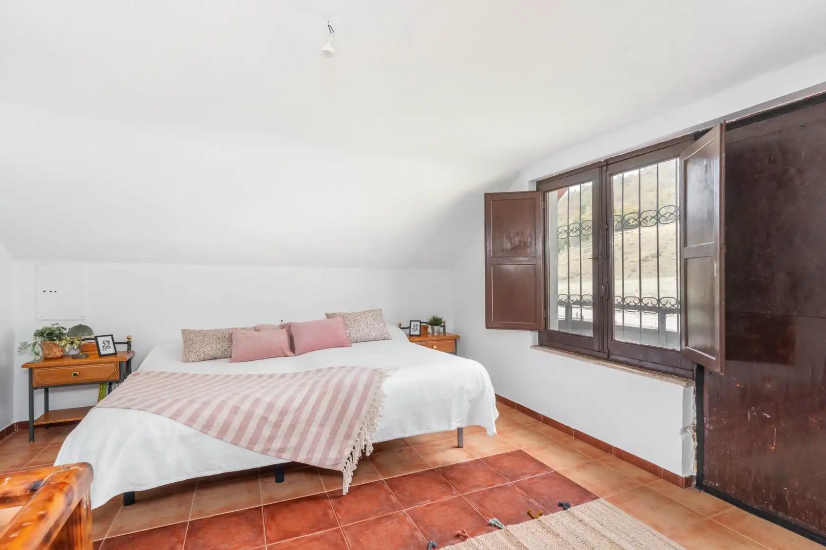 Habitación de Casa o chalet en venta en Burón con Jardín privado y Amueblado