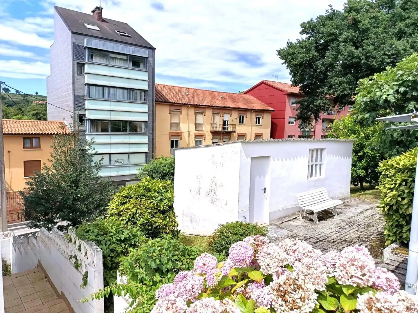 Außenansicht von Erdgeschoss zum Verkauf in Medio Cudeyo mit Heizung, Privatgarten und Terrasse