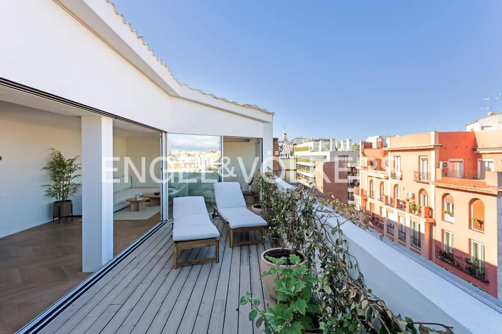 Terrace of Attic for sale in Barrio de Salamanca