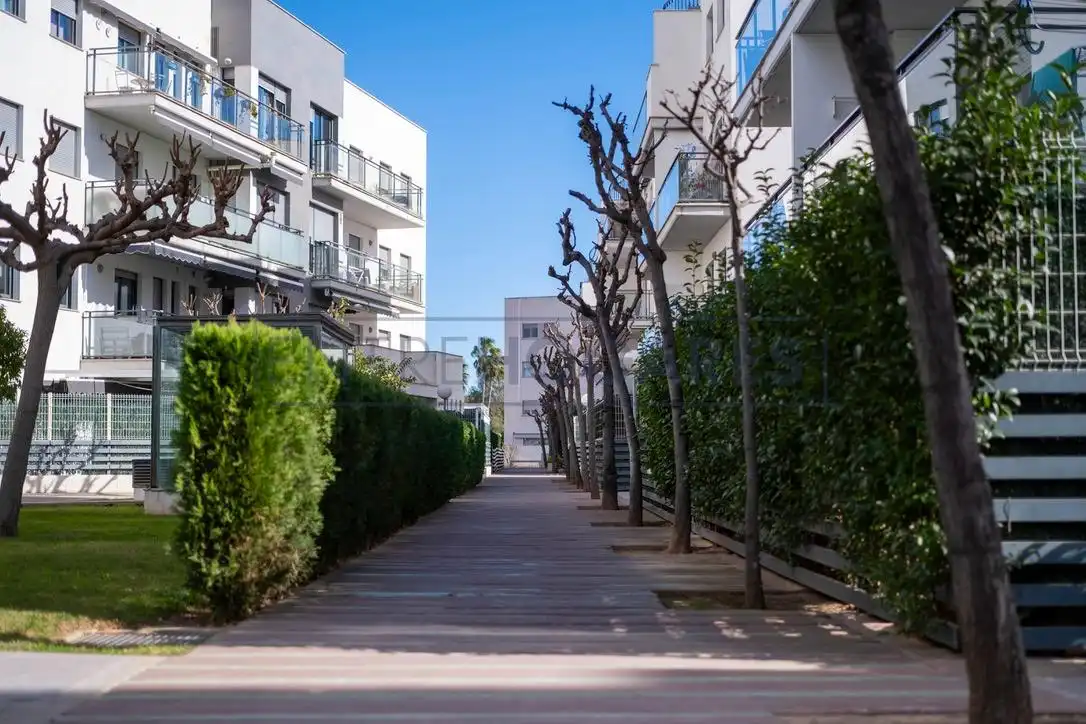 Exterior view of Apartments for rent in Alfara del Patriarca  with Air Conditioner, Heating and Private garden