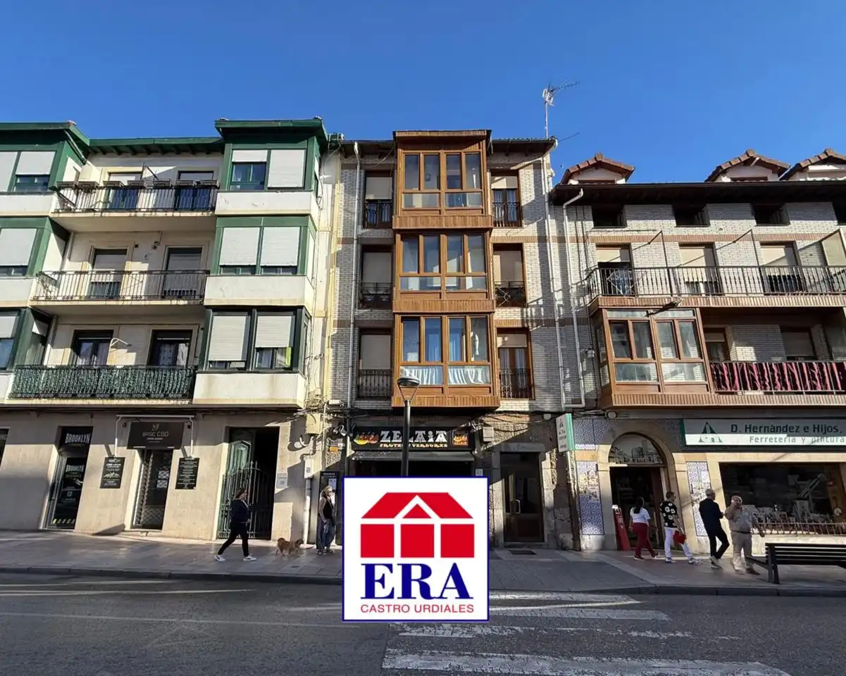 Vista exterior de Pis en venda en Centro