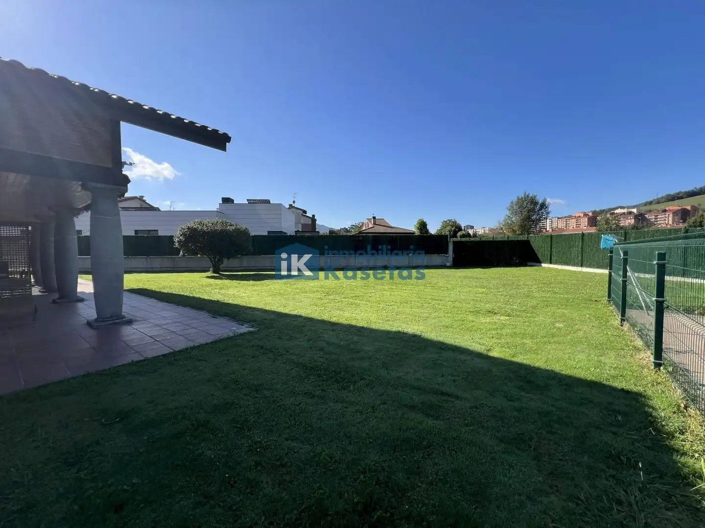 Garden of Houses for sale in Basauri   with Air Conditioner and Heating