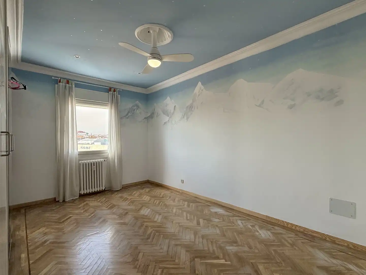 Wohnung zur Miete in Calle de Antonio López, Moscardó