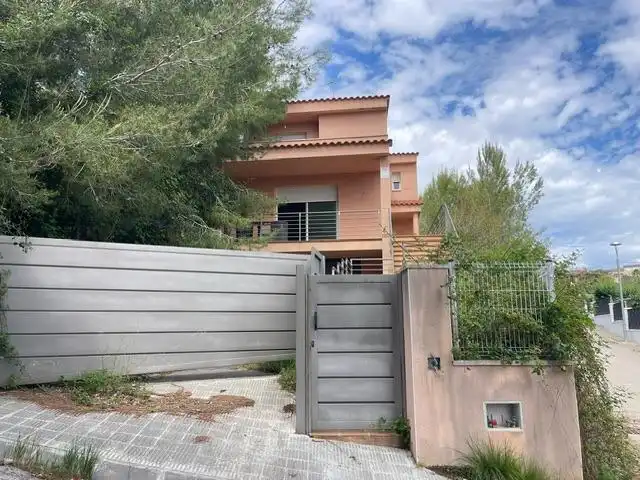 Casa o chalet en venta en Carrer GARDENIA, Valldemar - Montmar