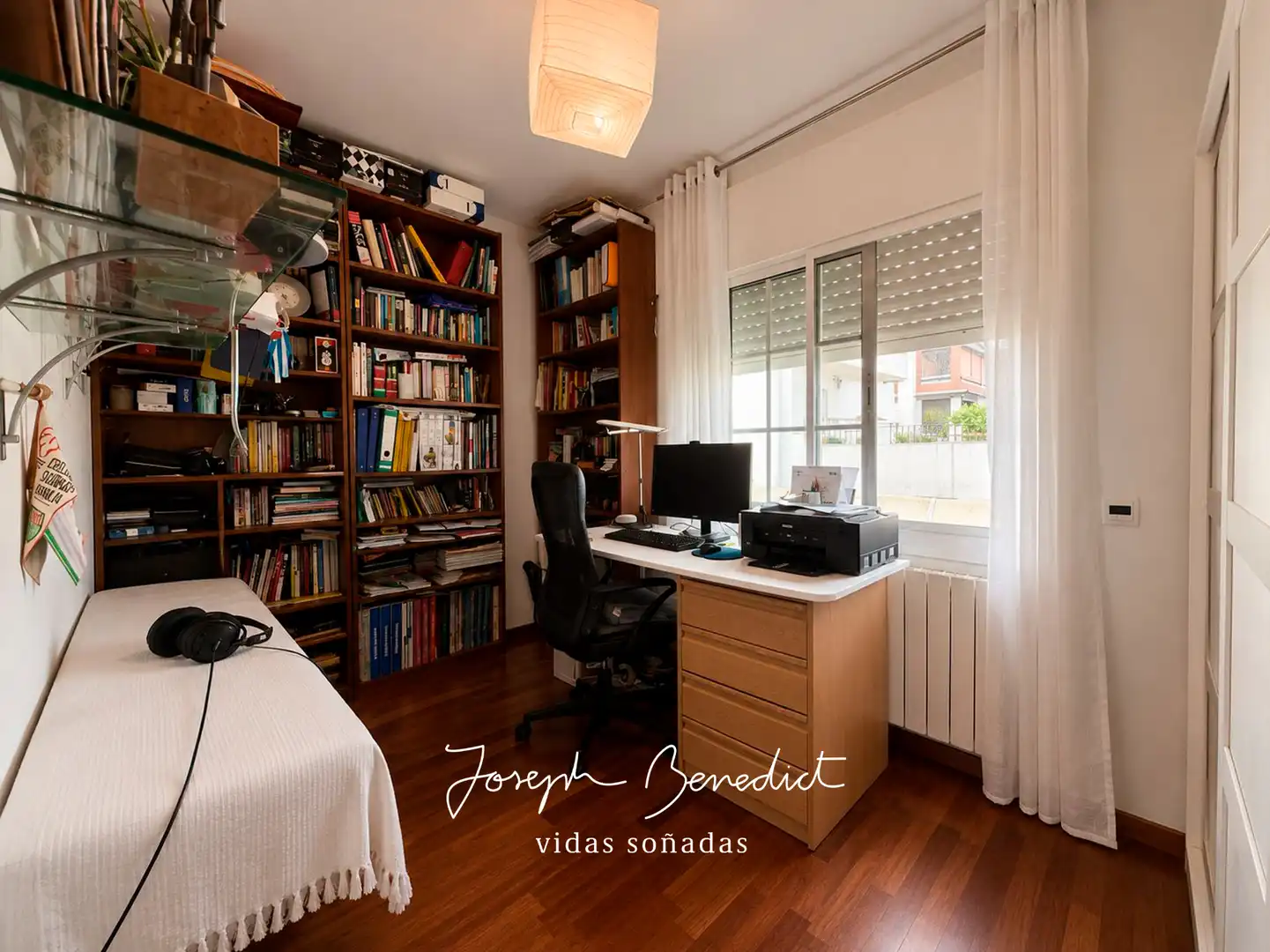 Bedroom of Houses for sale in Castelldefels  with Air Conditioner, Heating and Private garden