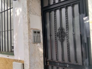 Pis amb balcó de lloguer a Calle Cardenal Rodrigo de Castro 5
