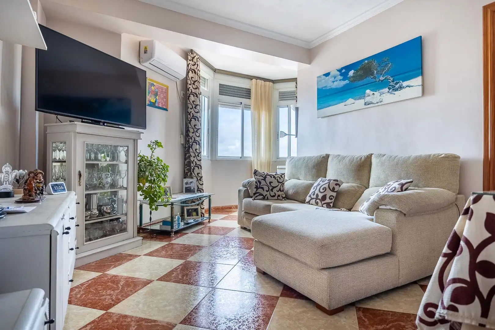 Sala de estar de Piso en venta en  Sevilla Capital