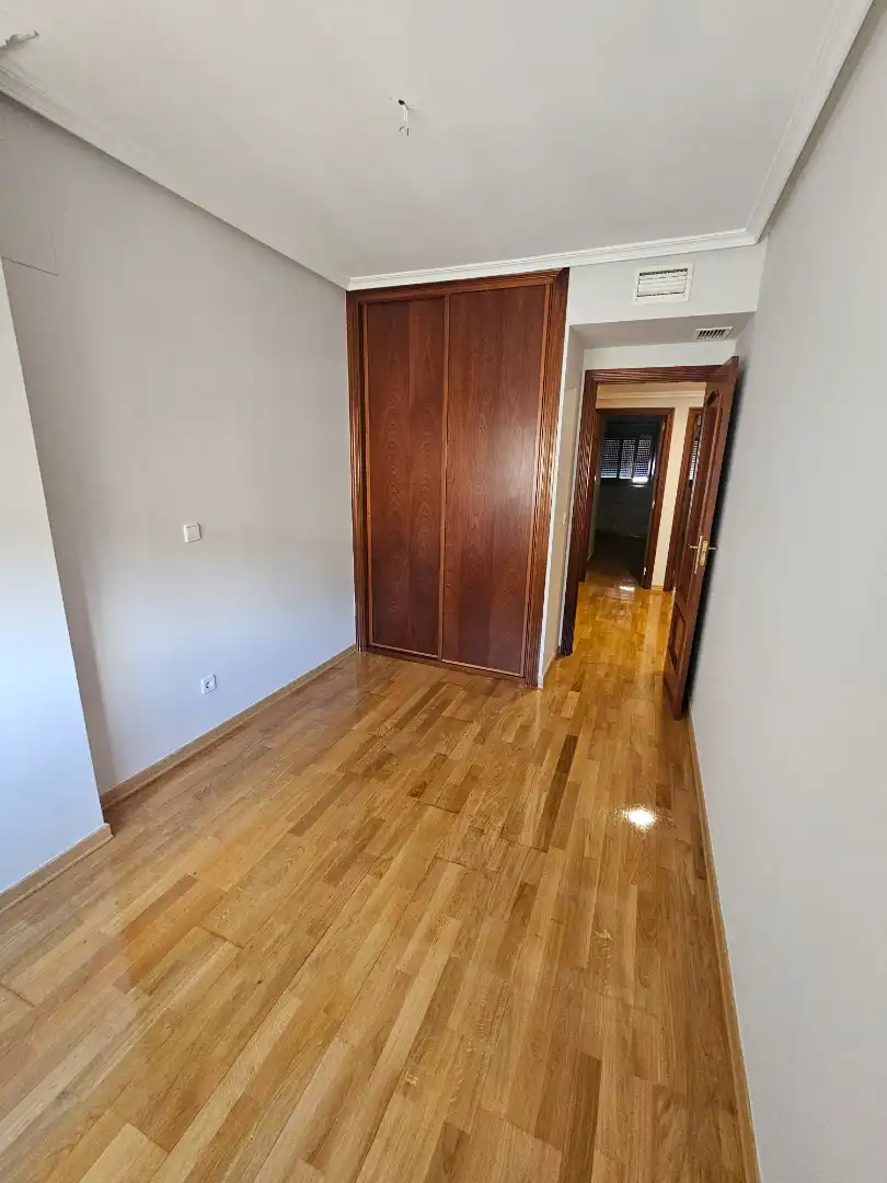 Flat with terrace to rent in Calle María Auxiliadora, imagen 6
