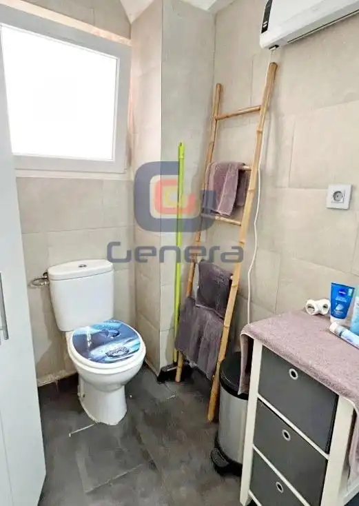 Badezimmer von Wohnung zum Verkauf in Calpe / Calp mit Klimaanlage, Terrasse und Möbliert
