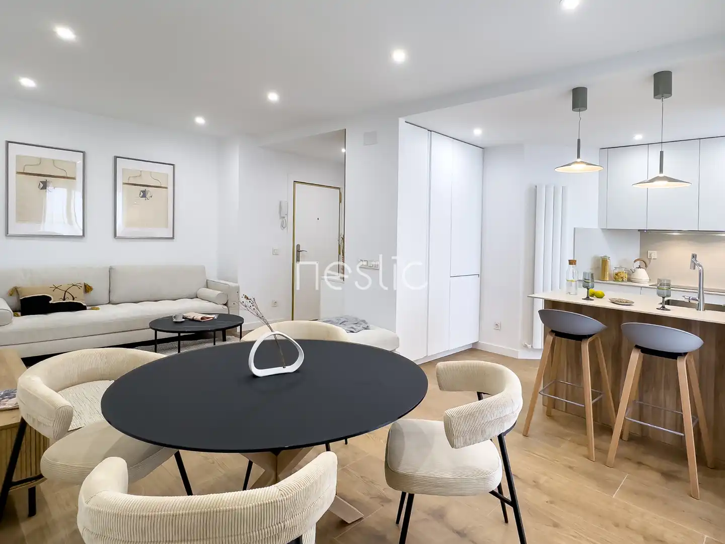 Sala d'estar de Apartament de lloguer en Madrid amb Aire condicionat, Calefacció i Terrassa