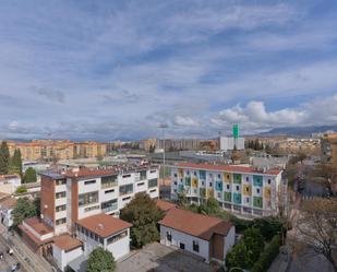 Vista exterior de Àtic de lloguer en  Granada Capital amb Aire condicionat, Calefacció i Terrassa