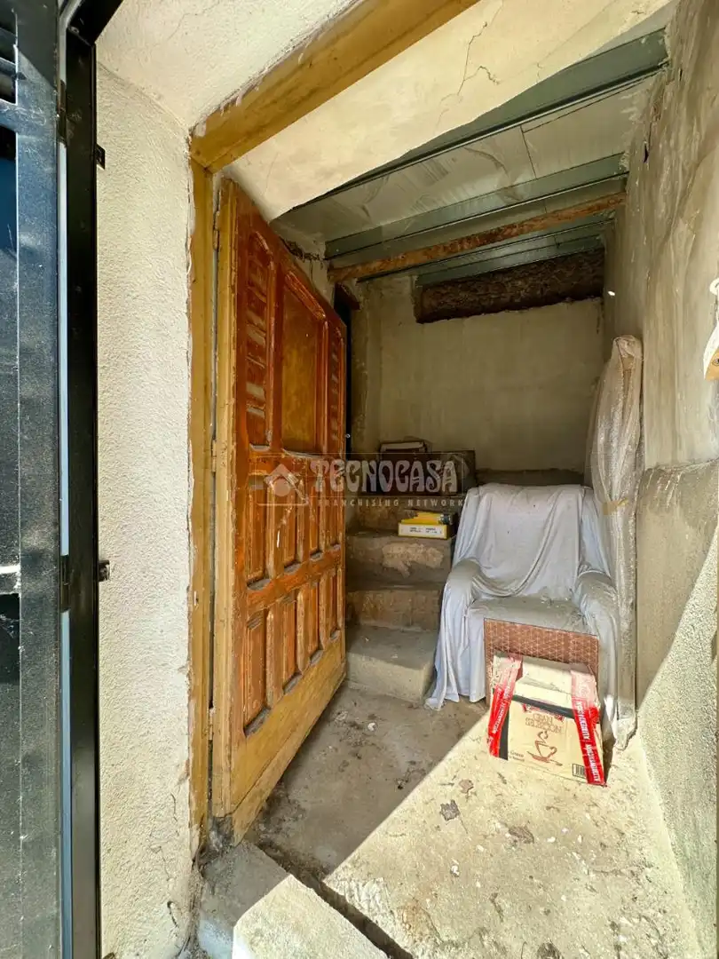 Casa adosada en venda en Los Santos de la Humosa amb Calefacció