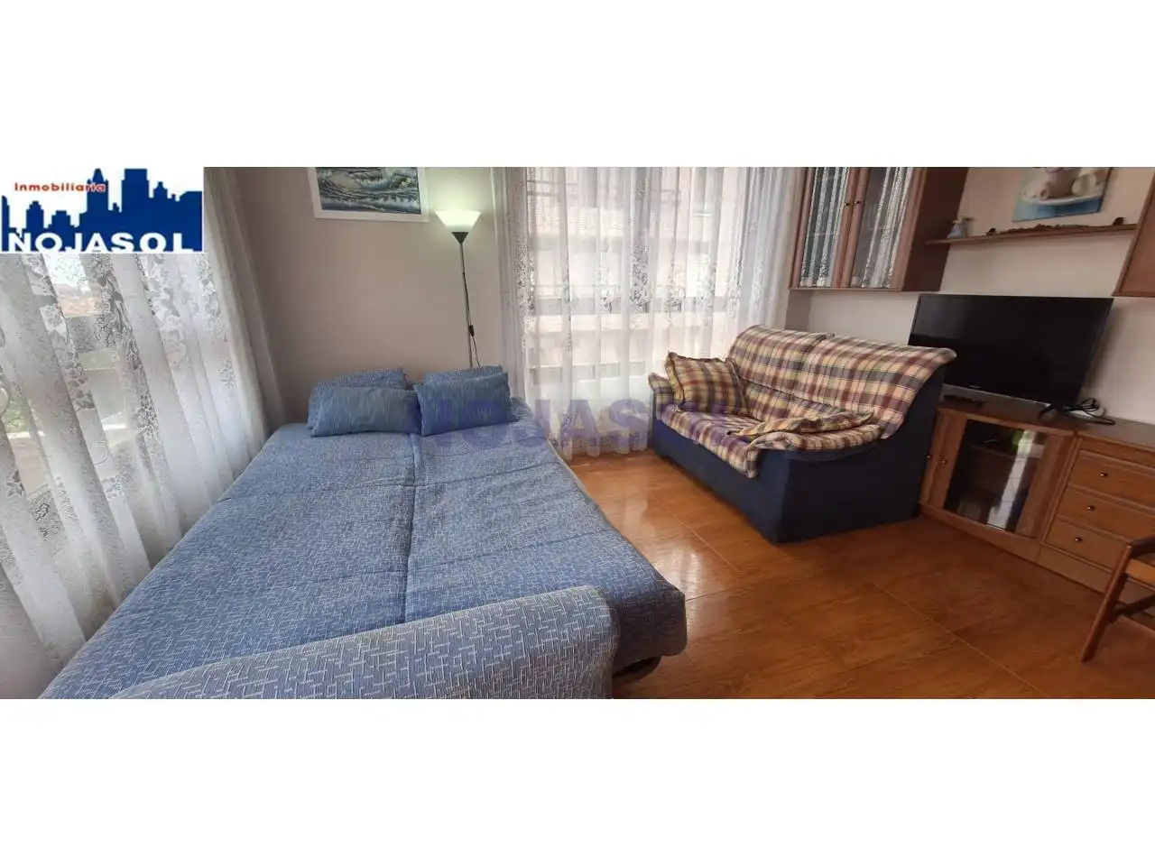 Dormitori de Apartament de lloguer en Noja amb Calefacció, Terrassa i Moblat