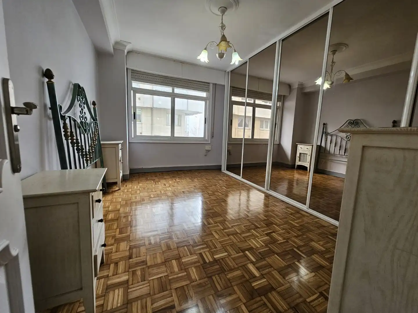 Habitación de Piso en venta en A Coruña Capital  con Calefacción