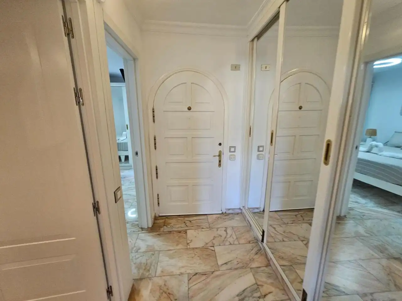 Ground floor for rent in Mogán  with Air Conditioner, Terrace and Furnished