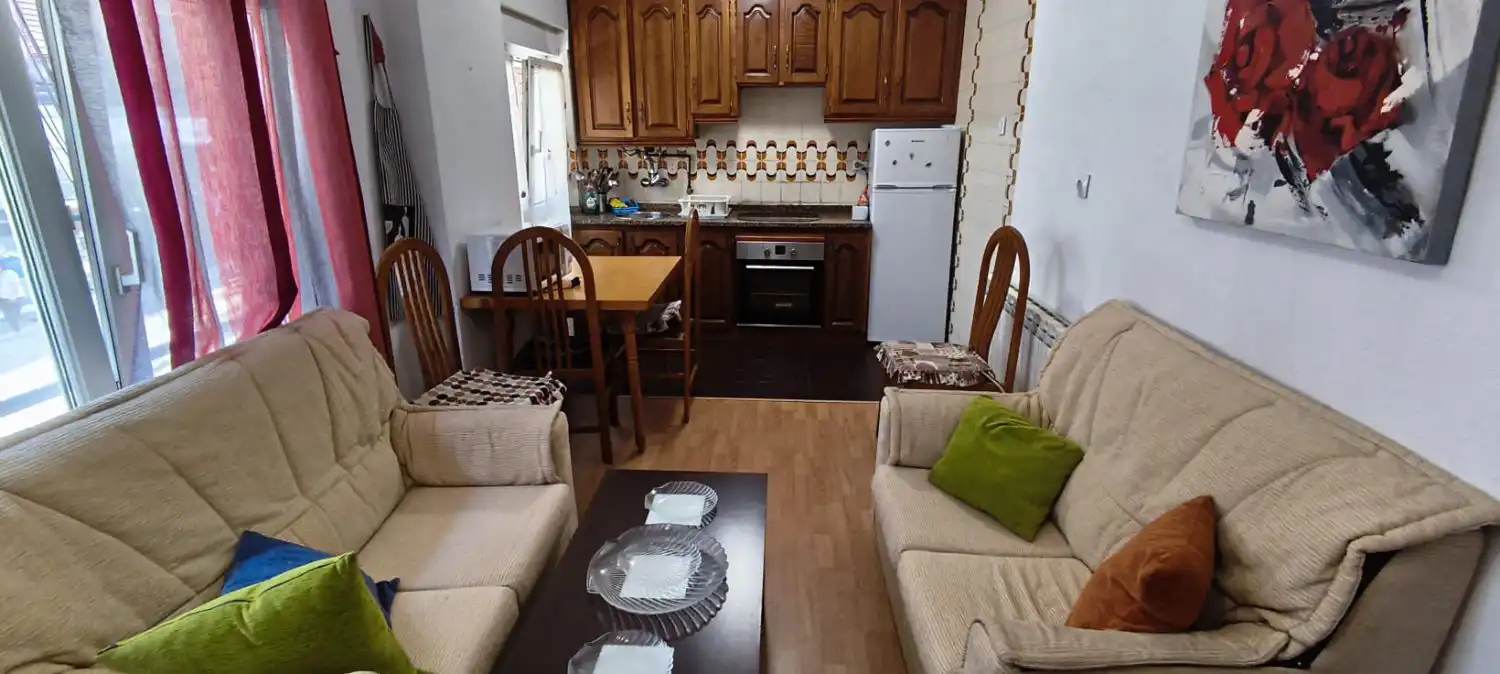 Cocina de Piso en venta en Oviedo  con Calefacción, Trastero y Amueblado