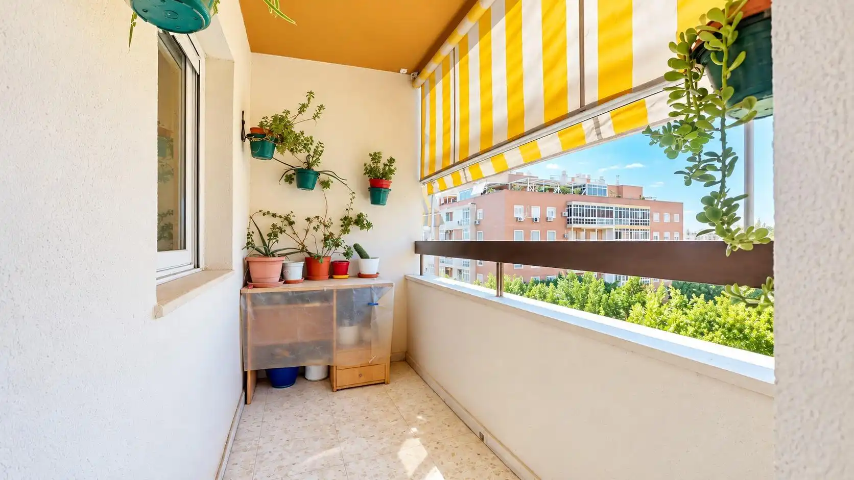  Arenys de Munt, 1, San Luis,  Almería Capital