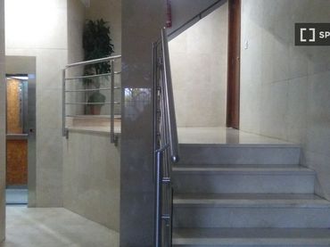 Appartamento con balcone in affitto a Algirós