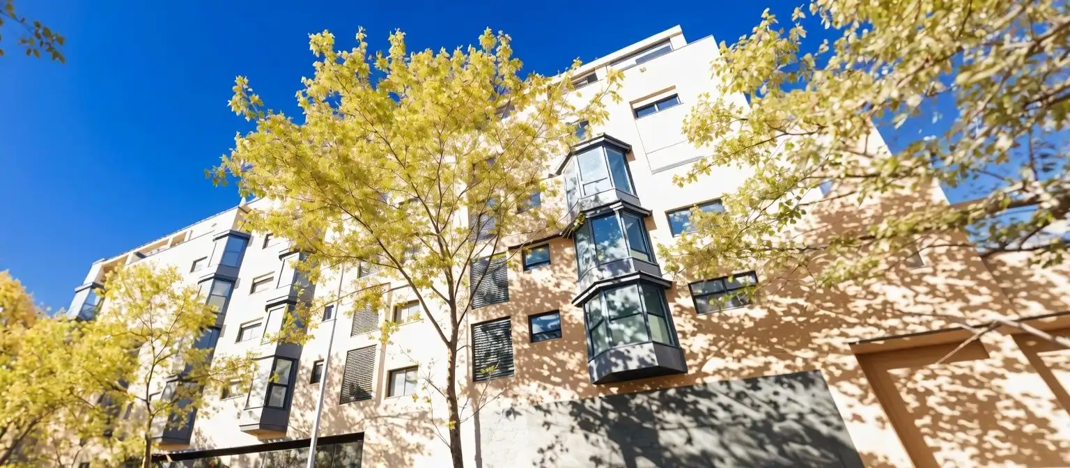 Vista exterior de Piso en venta en Madrid con Calefacción, Terraza y Trastero